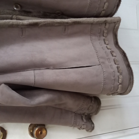 Novelti Plus 3X faux fur jacket with hoodie khaki/olive color - Picture 2 of 15